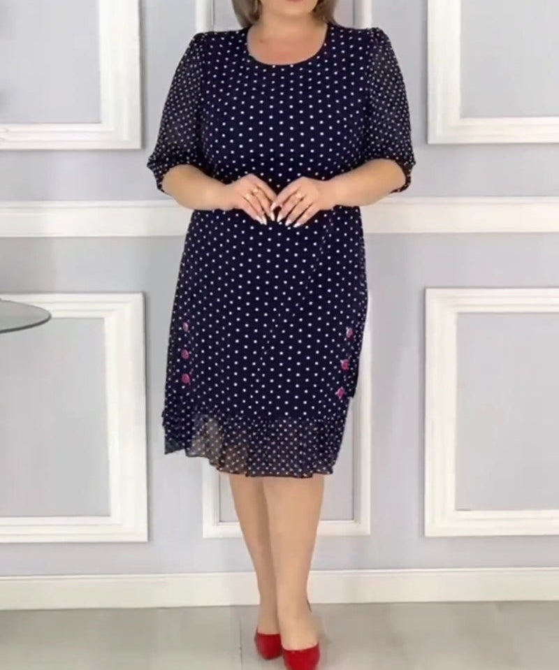 Elegant half-sleeve dress with polka dot print